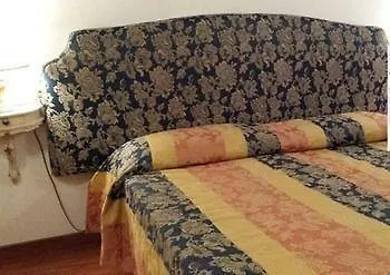 Corte Del Paradiso 2*
